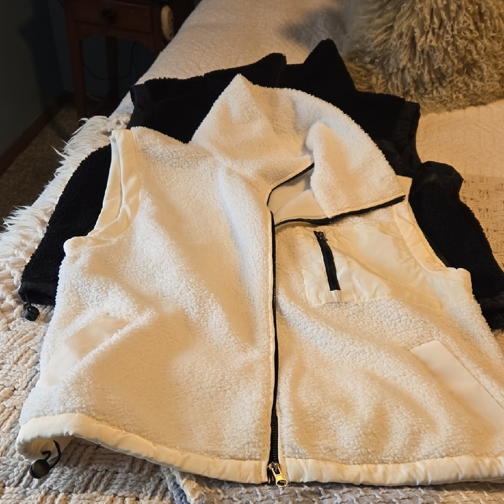 Cozy Sherpa Vests (Twins)!!  Get Both Colors!